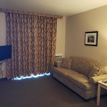 Shemron Suites Hotel Deep River Exteriér fotografie