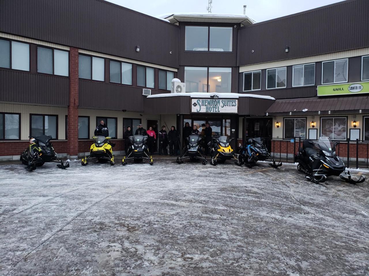 Shemron Suites Hotel Deep River Exteriér fotografie